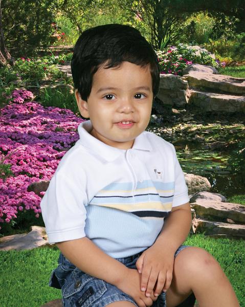 000295196 I-10692 0365 0022.jpg - Angelic face - cooking up ways to get into trouble no doubt